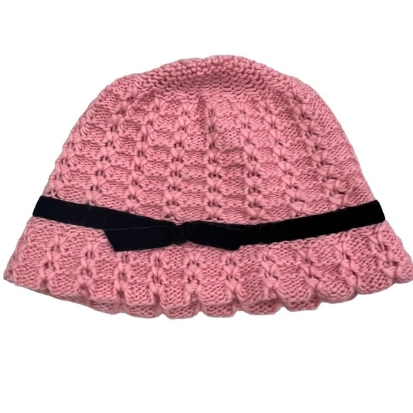LIZ Claiborne Woman’s Pink Crochet Knit Bucket Hat with Black Trim & Bow Detail - Picture 7 of 10